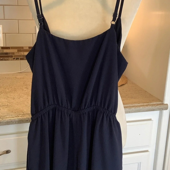 Wilfred Aritzia Navy Blue “Melodie” Jumpsuit Size Medium - Picture 3 of 10